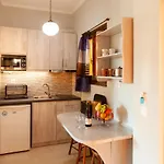 Eleni 公寓式酒店 3*