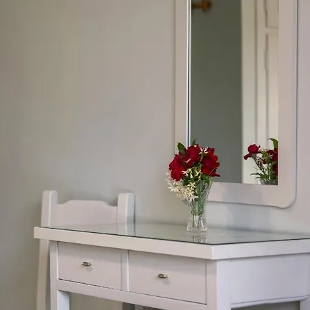 Eleni Aparthotel 3*