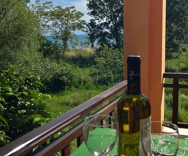 Hotel de apartamente Eleni Roda (Corfu)