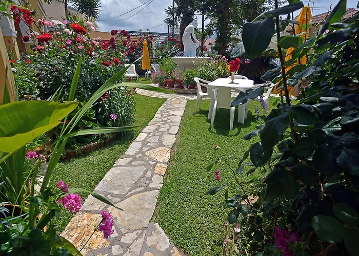 Ξενοδοχείο με διαμερίσματα ελένη Ρόδα