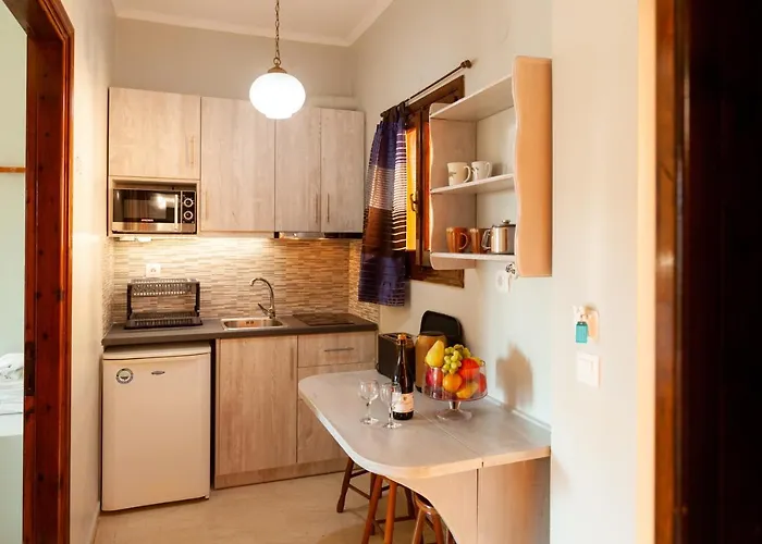 Eleni 公寓式酒店 3*