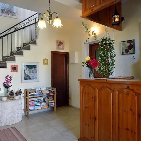 Eleni Apartahotel 3*